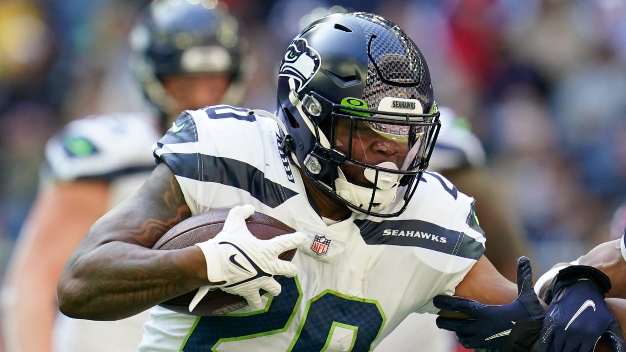 Rashad Penny regresa a los Seahawks con un contrato de un año por valor de hasta $ 6.5M