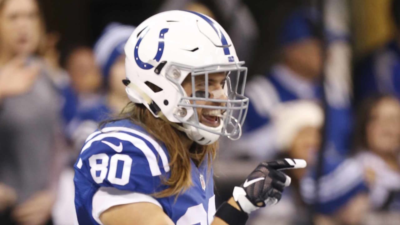 Fleener questions effort of some ex-Colts teammates