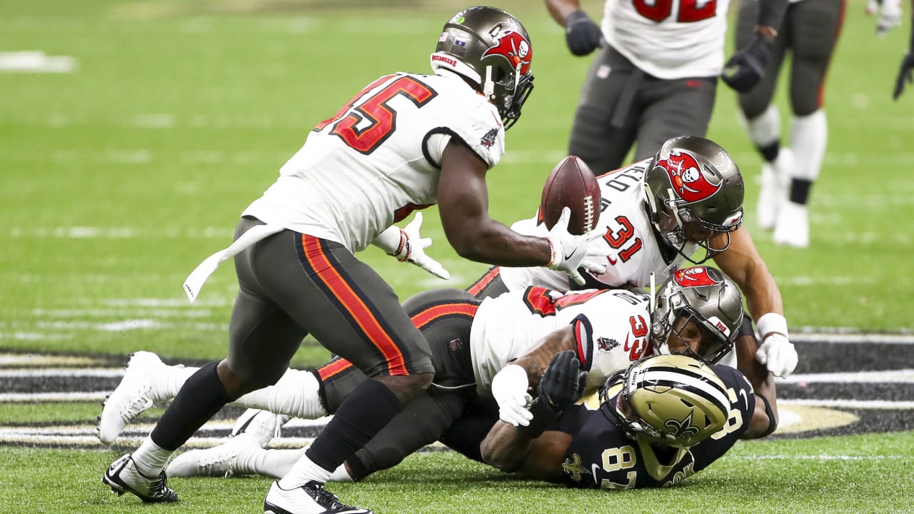 WATCH: Bucs rookie LB Devin White scores stunning 91-yard fumble return  touchdown