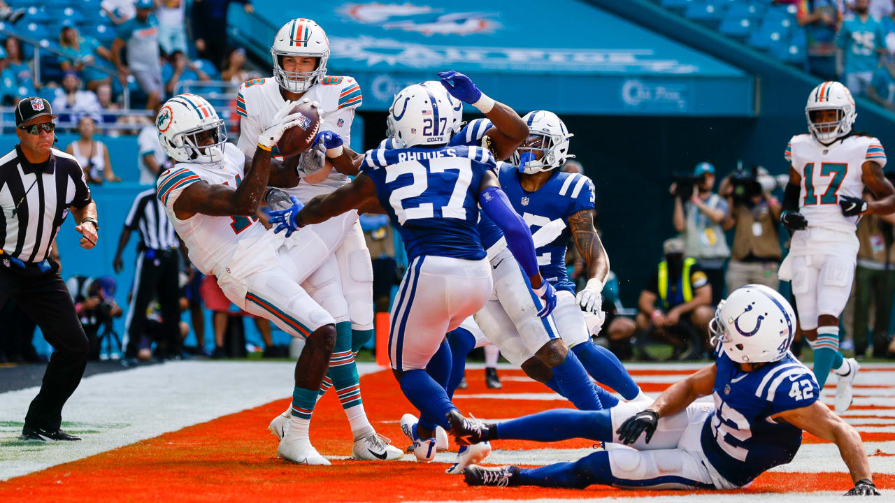 Miami Dolphins wide receiver DeVante Parker (11) runs a play during an NFL  football game against the New York Giants, Sunday, Dec. 5, 2021, in Miami  Gardens, Fla. (AP Photo/Doug Murray Stock