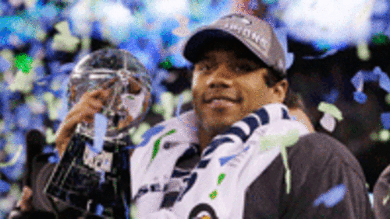 russell-wilson-spot_140421.jpg