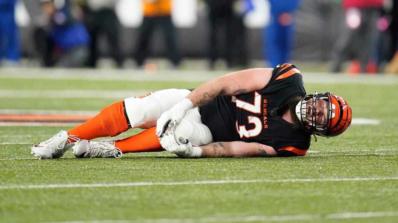 Bengals 'fighting' through offensive line injuries heading into