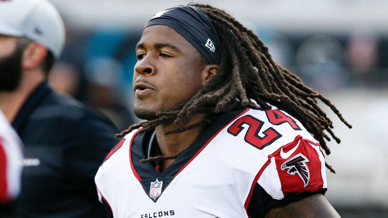 Falcons RB Devonta Freeman out vs. Panthers in Week 2 ( knee