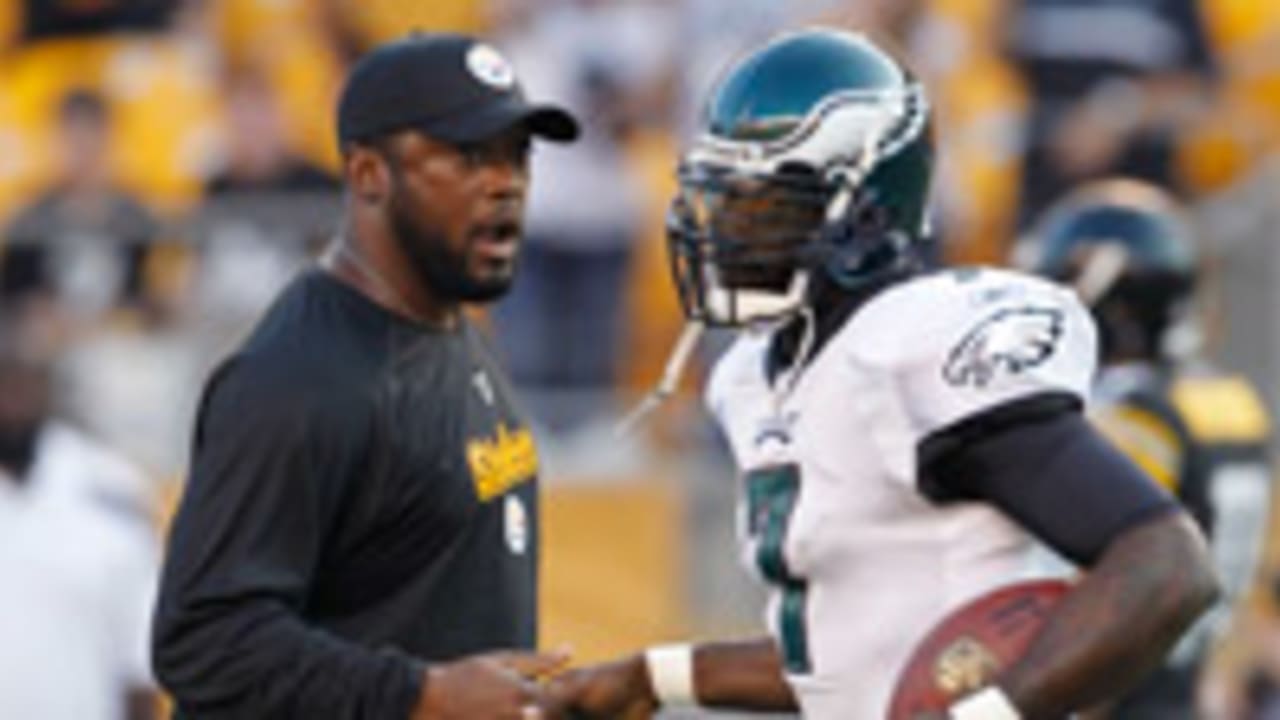 mike-tomlin-michael-vick-121003-spot.jpg