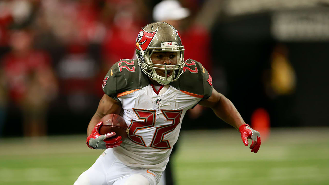 Bucs RB Doug Martin returns to practice field
