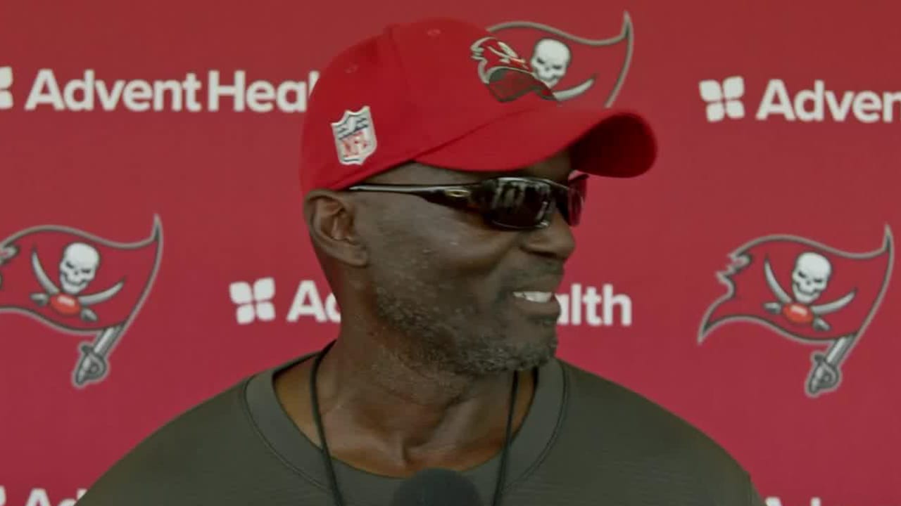 Rachaad White thinks Buccaneers have 'great shot' in NFC South, wants to  'eclipse' 1,000 rushing yards