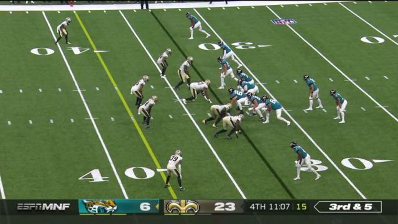 Jacksonville Jaguars QB Gardner Minshew finds RB Nathan Cottrell from a