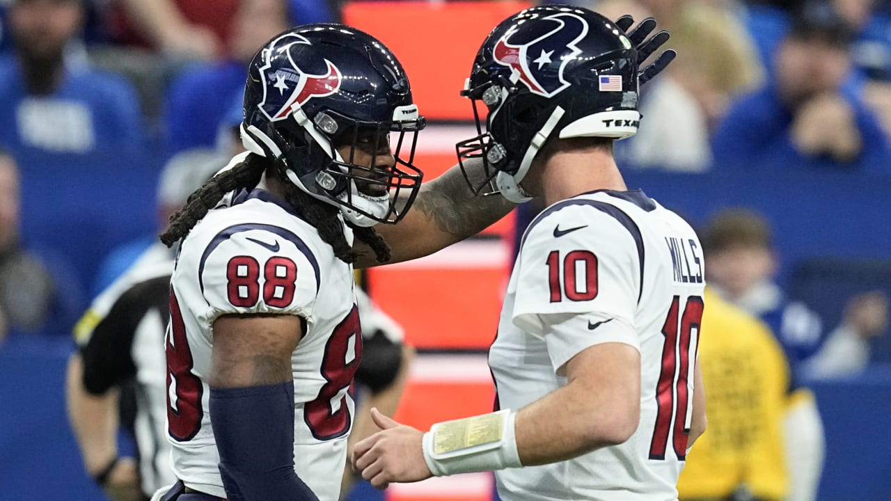 Davis Mills makes 2 big throws late, Texans beat Rams 24-20 - Seattle Sports