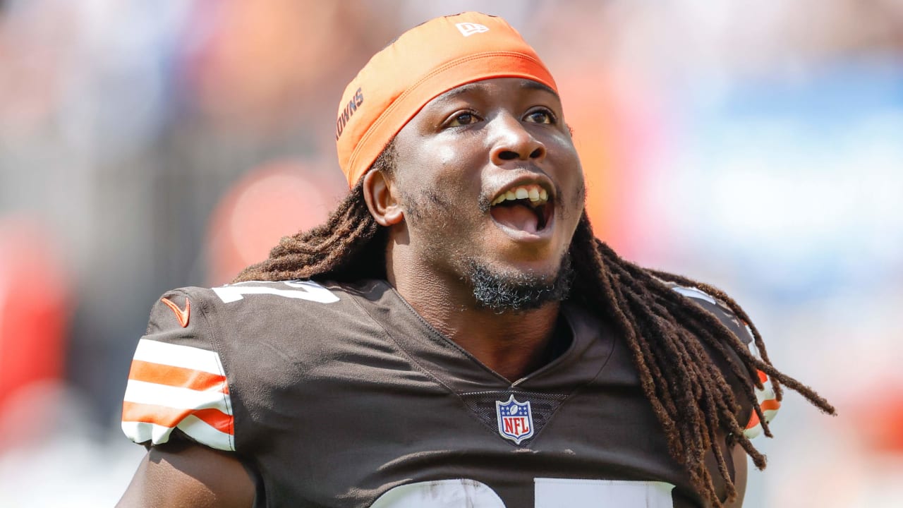 Kareem Hunt returning to Browns on one-year deal worth up to $4M