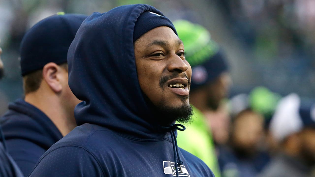 marshawn lynch-151124-Spot.jpg