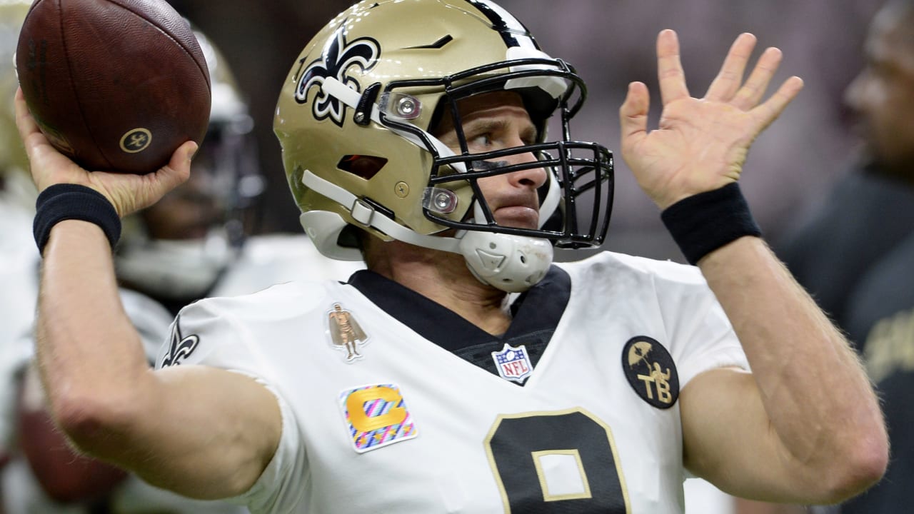 Tom Brady Has Funny Twitter Response to Drew Brees Breaking All-Time  Passing TD Record