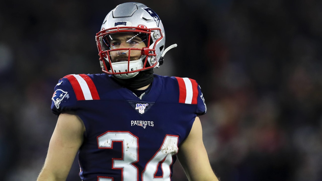 Patriots RB Rex Burkhead restructures final year of contract