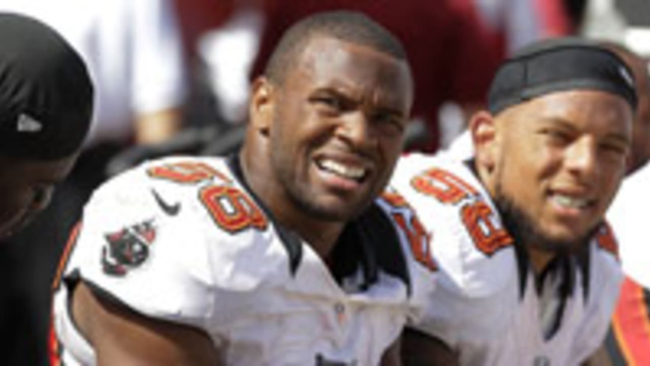 Quincy Black of Buccaneers released from hospital