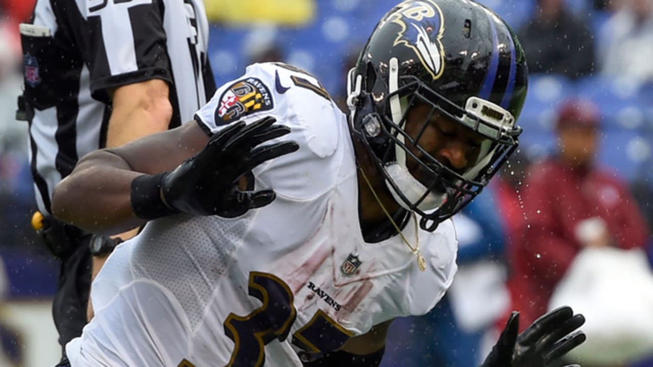 Javorius Allen powers through for a 1yard TD