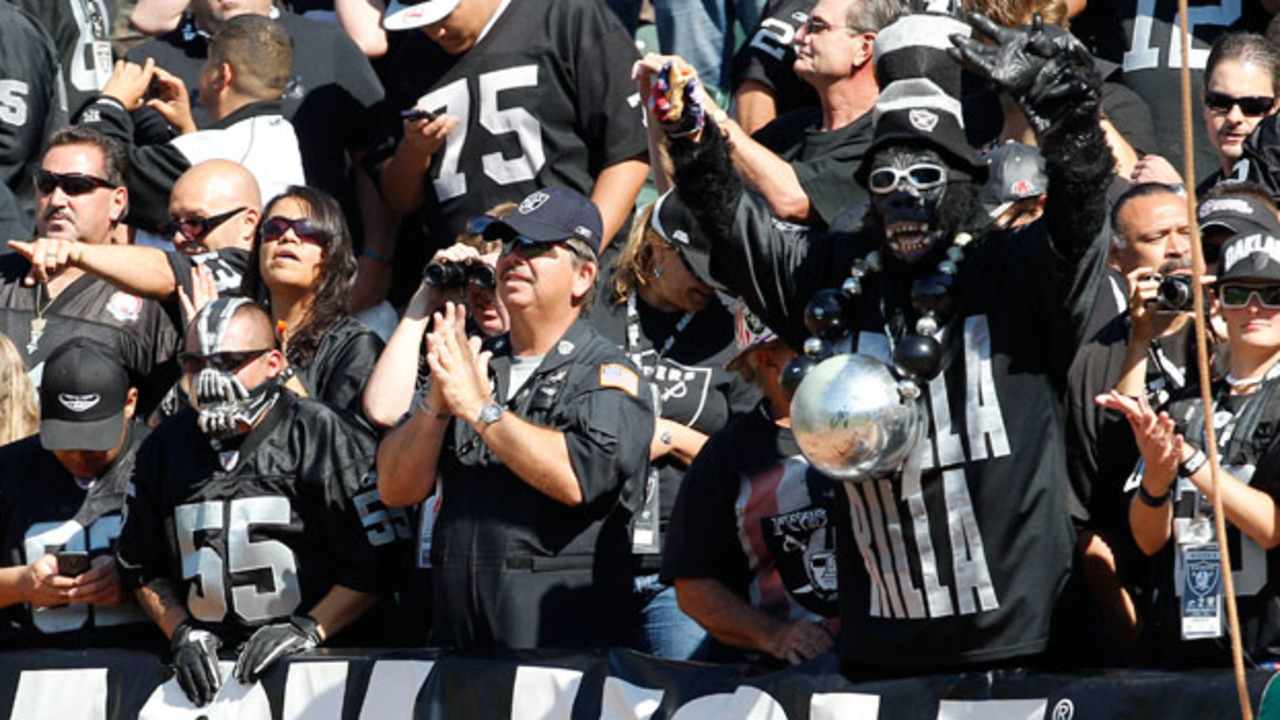 oak-fans-120913-wide.jpg