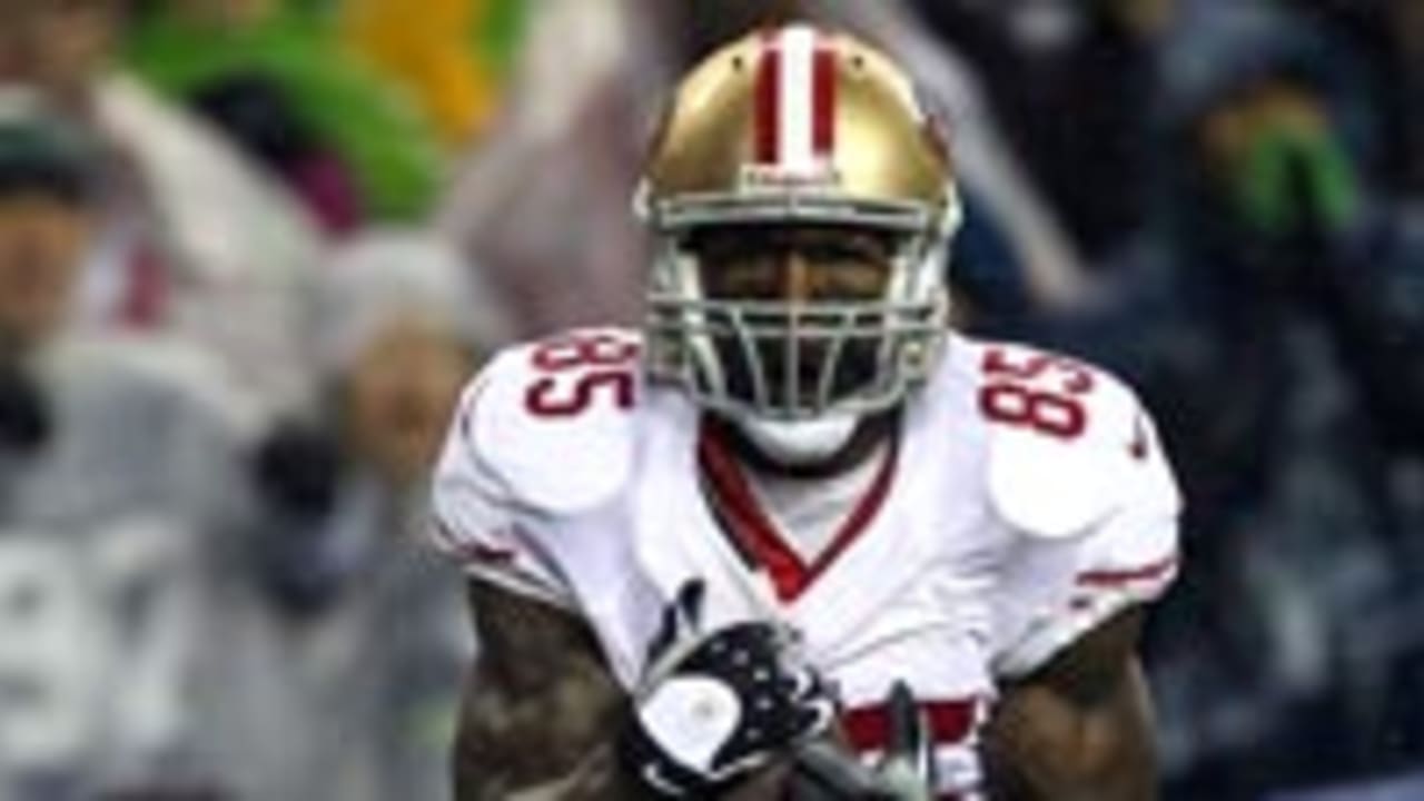 Vernon-Davis-121226-Spot.jpg