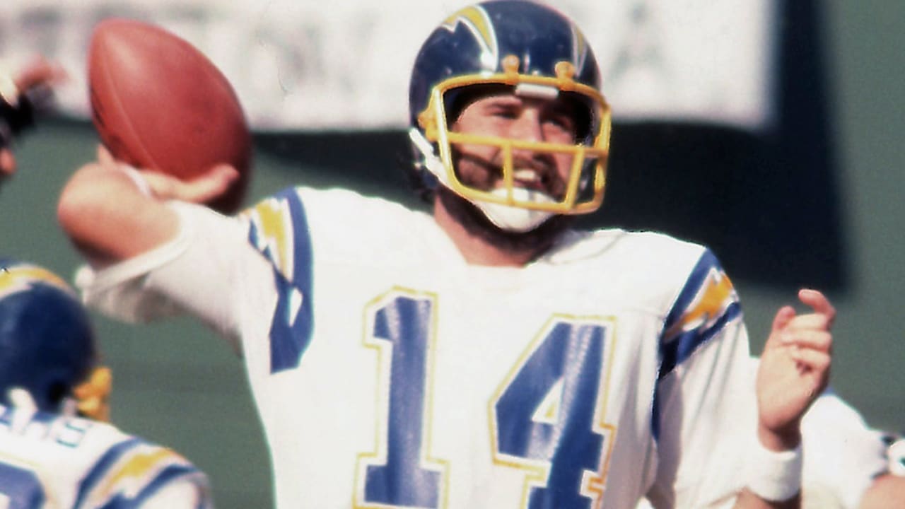 This Week in NFL History: March 22 to March 28; Dan Fouts retires