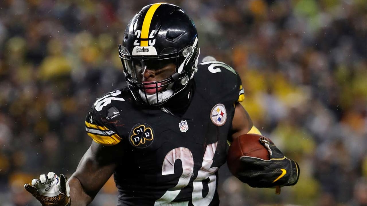 Le'Veon Bell has until Nov. 13 to sign his franchise tag