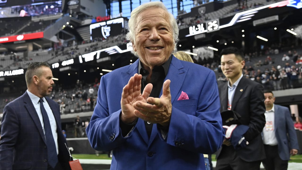 Patriots owner Robert Kraft launches antisemitism campaign