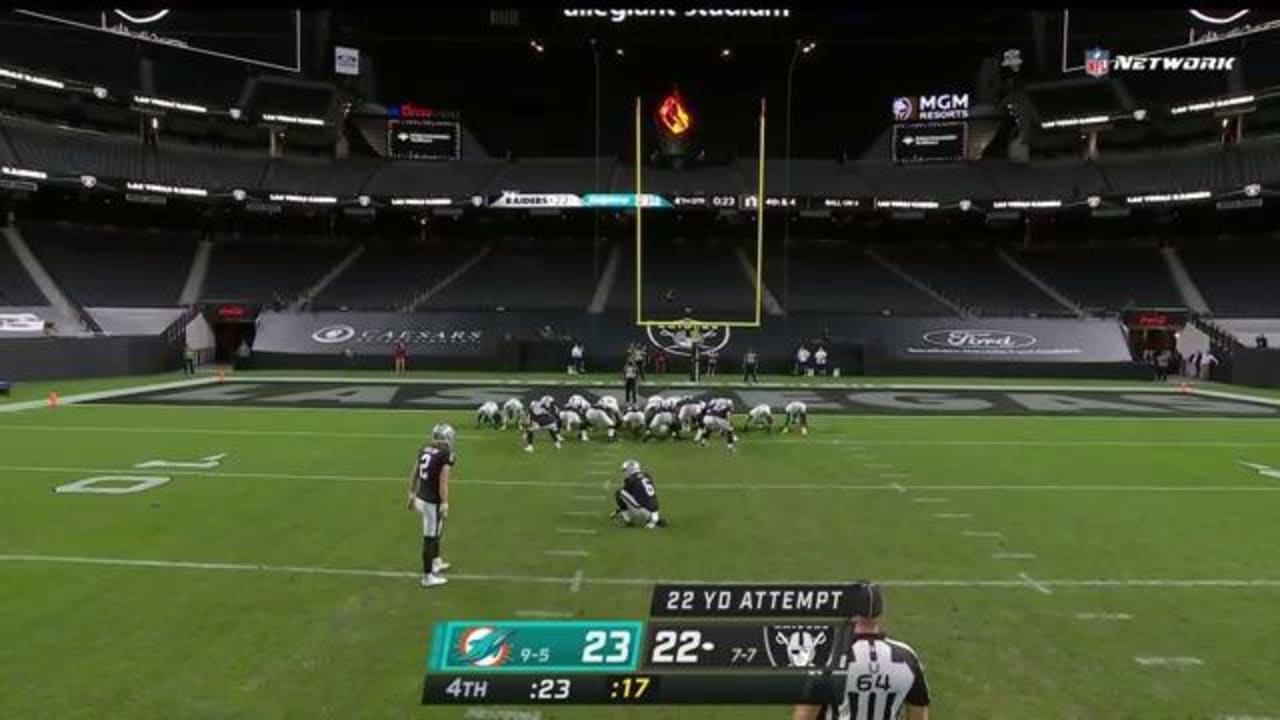 Las Vegas Raiders kicker Daniel Carlson's late fourth-quarter field goal  puts the Raiders back on top