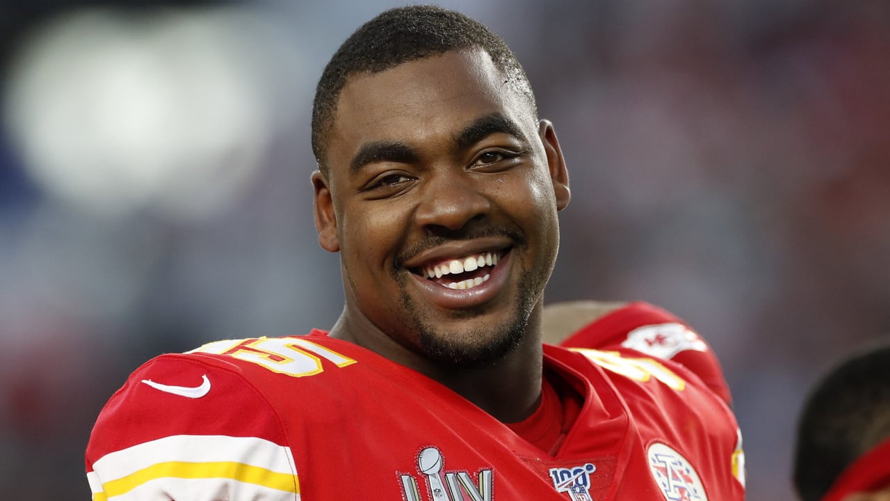 NFL Network's Ian Rapoport: Defensive tackle Chris Jones agrees to new  one-year contract with Kansas City Chiefs