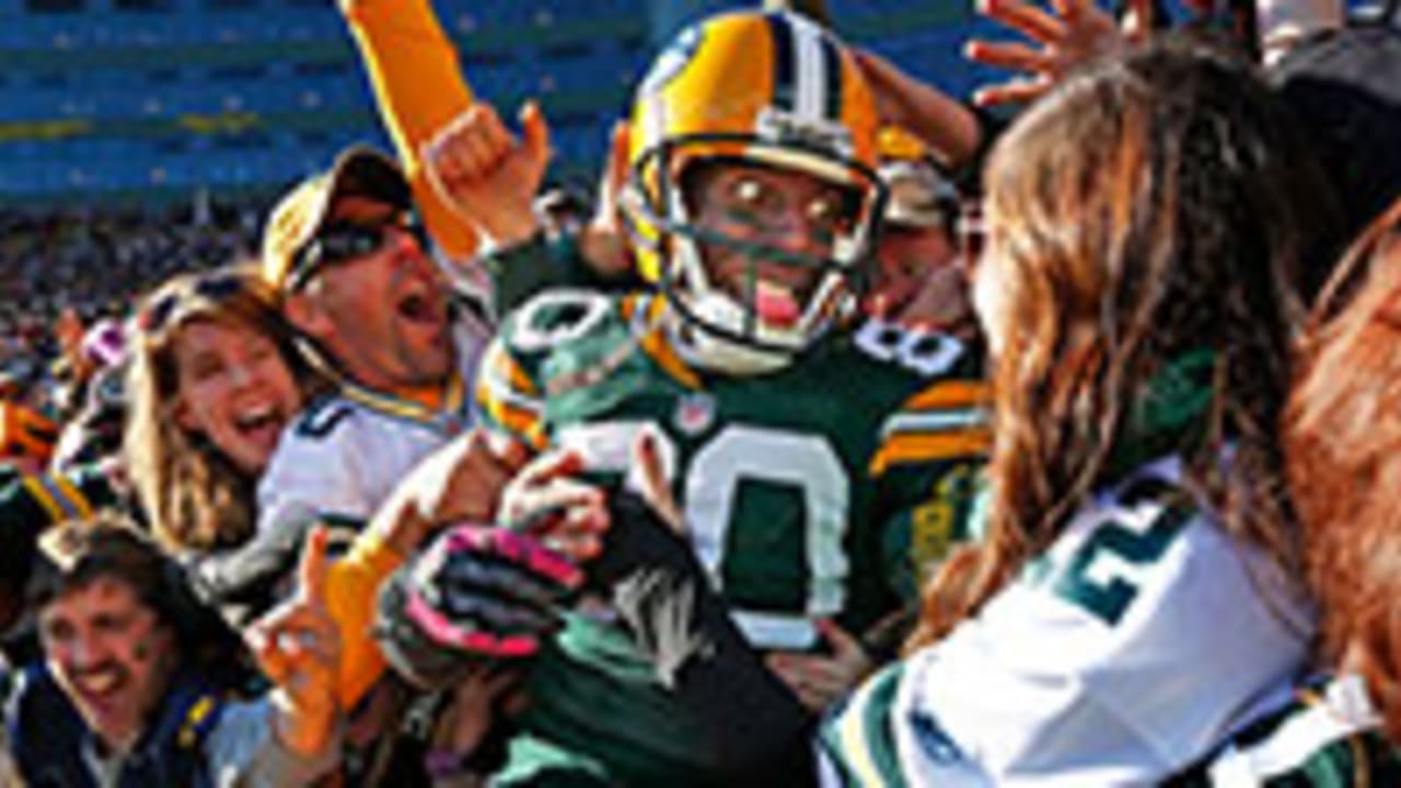 Top Photos of NFL Season Revealed in Hall's 53rd Annual Photo Contest