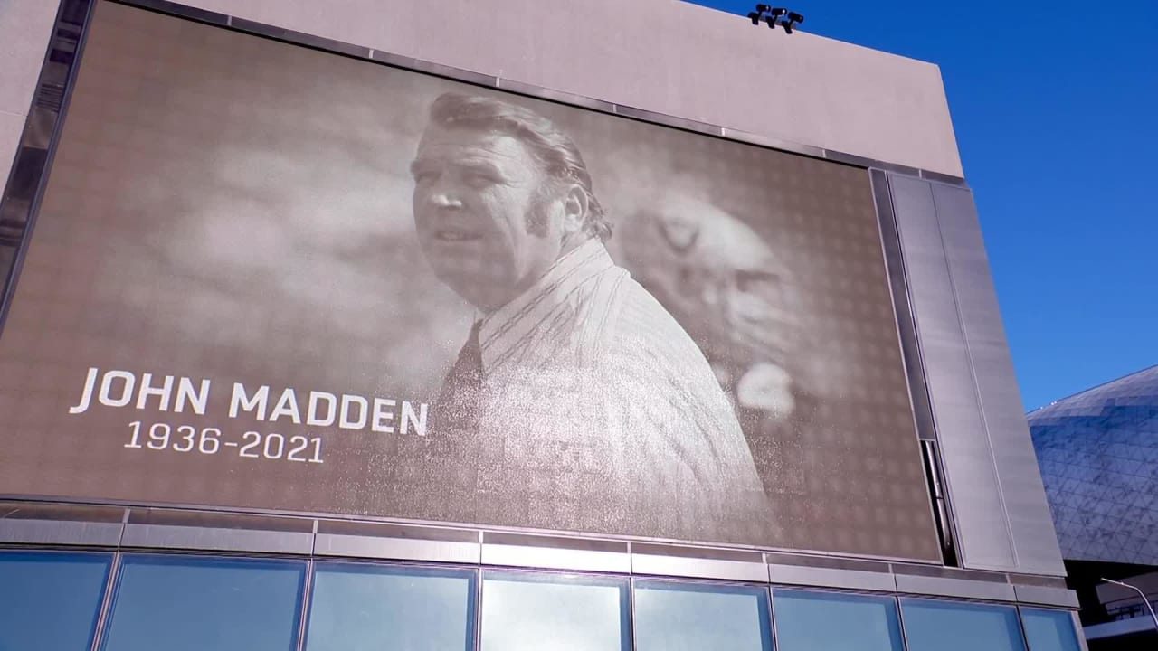 Thanksgiving 2022: Patrick Mahomes, Andy Reid honor John Madden