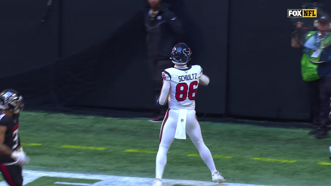 Rico Dowdle Swings Out for 6-yard TD Catch