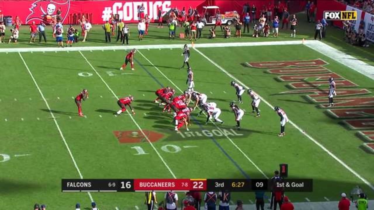 Grady Jarrett drops Jameis Winston for sack