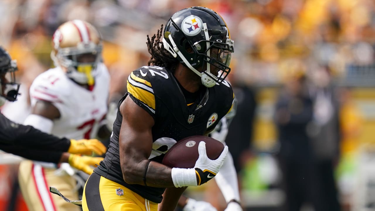 The Pittsburgh Steelers take RB Najee Harris at No. 24