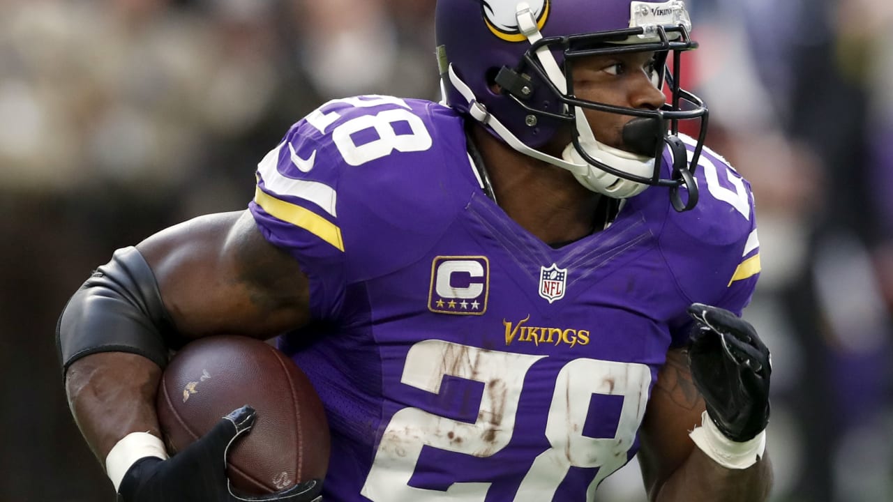 Adrian Peterson visiting with Seattle Seahawks