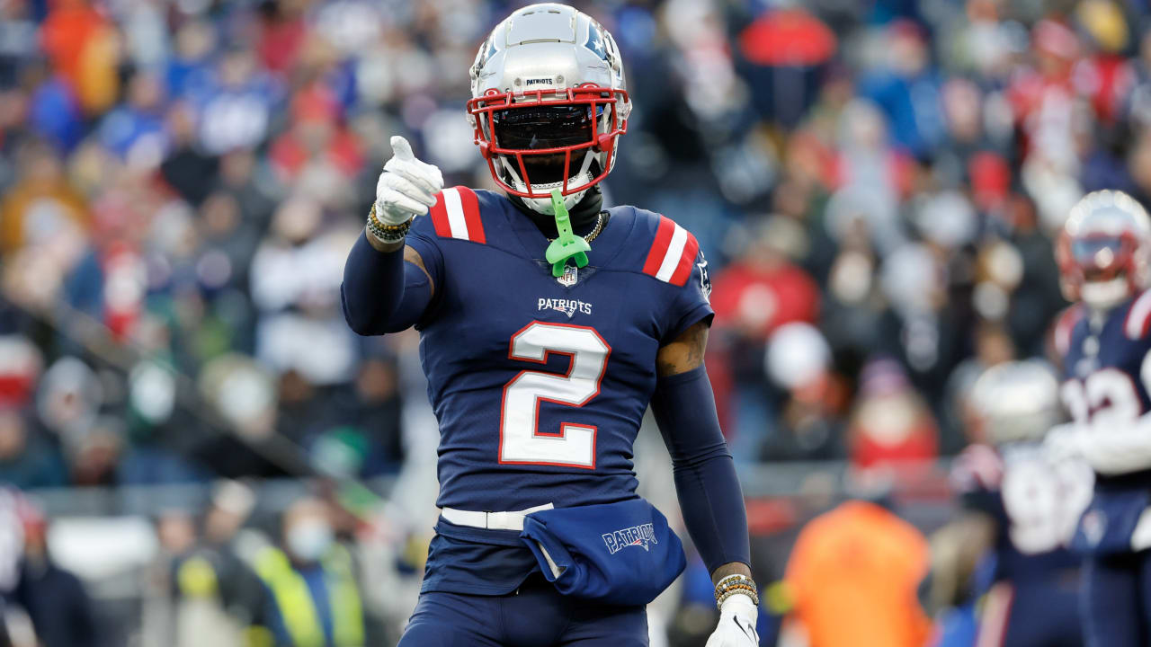 Jalen Mills Questionable To Return To Patriots-Browns Due To Arm Injury