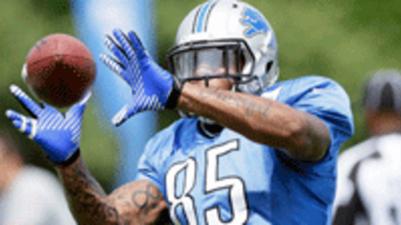 eric-ebron-spot_140805.jpg