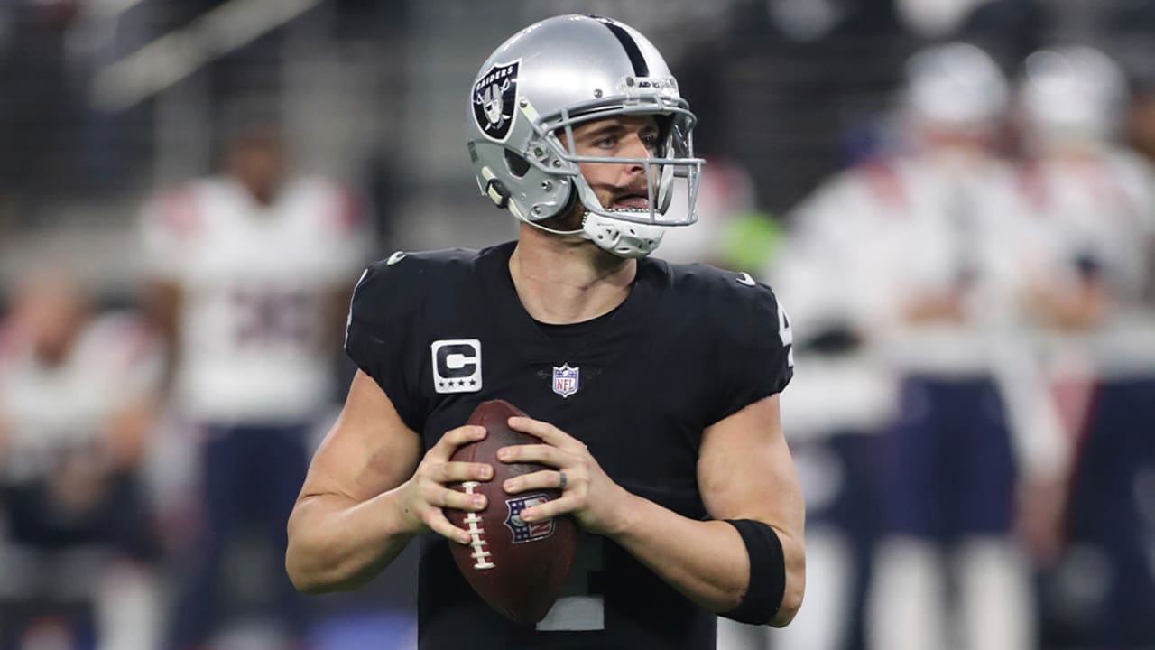 Raiders bench Derek Carr for remainder of 2022 NFL season - CBS San  Francisco