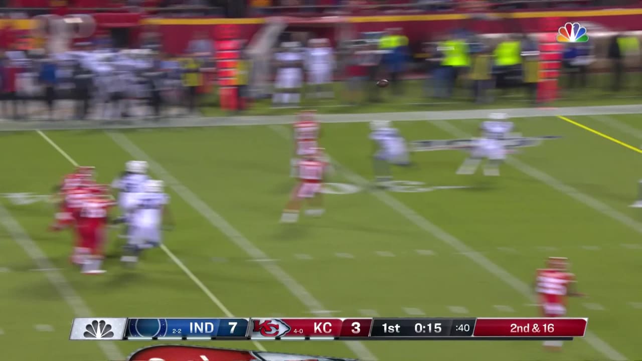 Patrick Mahomes' sidearm pass gets Chiefs on the board against