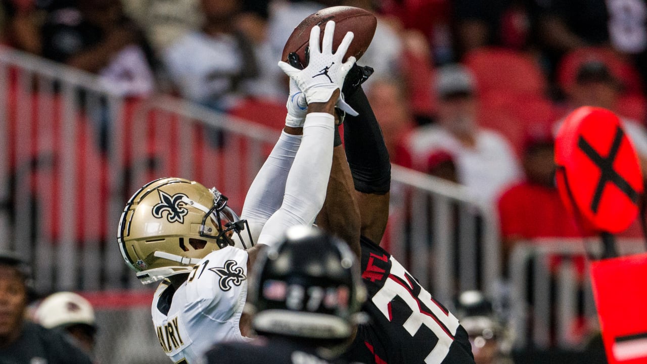 New Orleans Saints wide receiver Jarvis Landry makes 40-yard catch down  sideline in crunch time