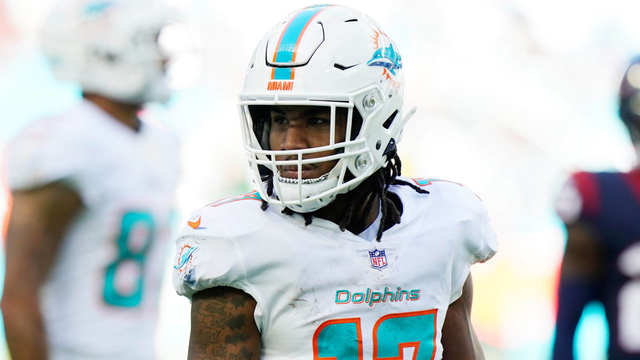 Dolphins' Jaylen Waddle Tests Positive for COVID-19 