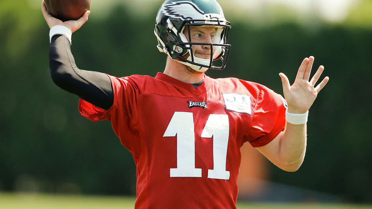 Carson-Wentz-160602-SL.jpg
