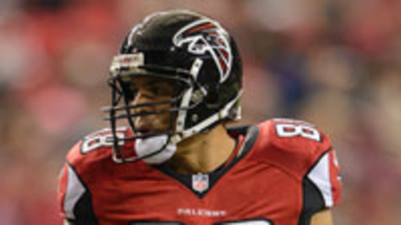 Falcons TE Gonzalez still considering retirement - Sports Illustrated