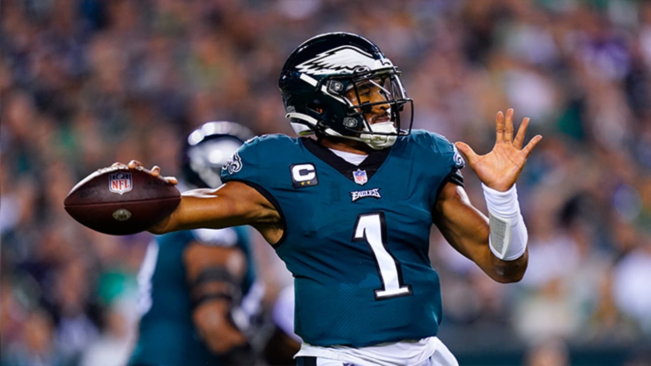 Eagles perched atop the NFC East after Week 3