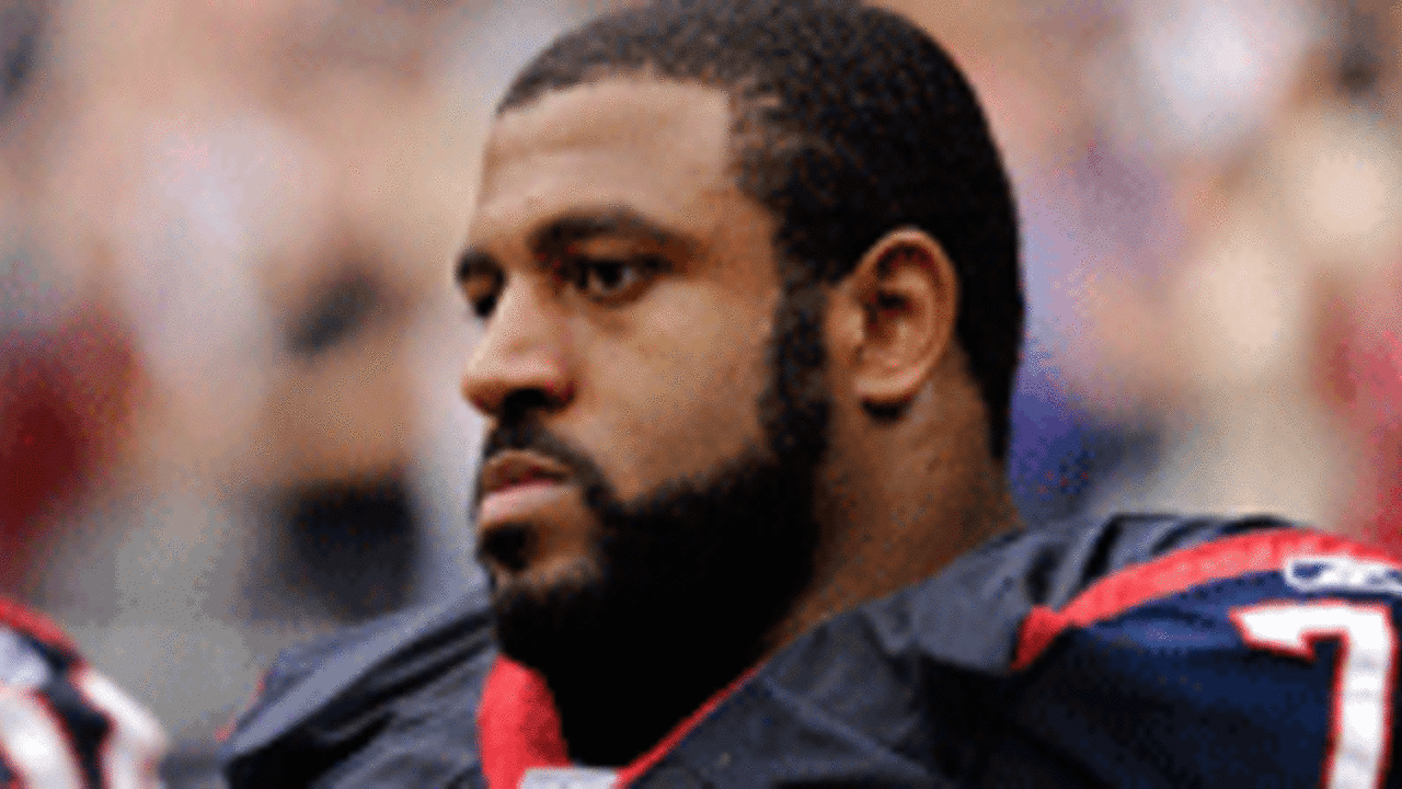 Duane-Brown-spot_120827.gif