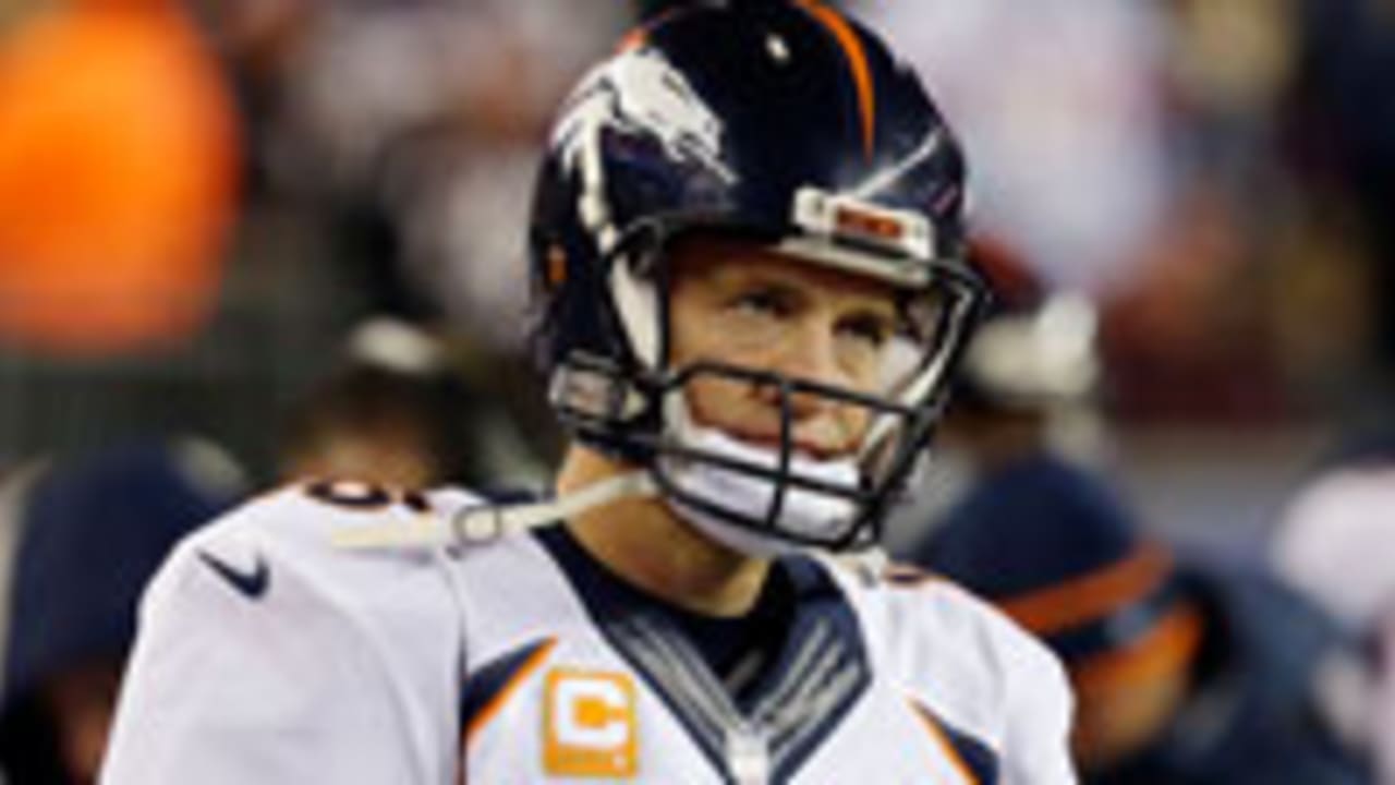 Manning-Peyton-141103-SL.jpg