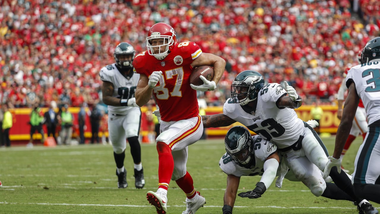 Kansas City Chiefs quarterback Patrick Mahomes throws during the second  half of an NFL football game against the Cleveland Browns Sunday, Sept. 12,  2021, in Kansas City, Mo. (AP Photo/Ed Zurga Stock