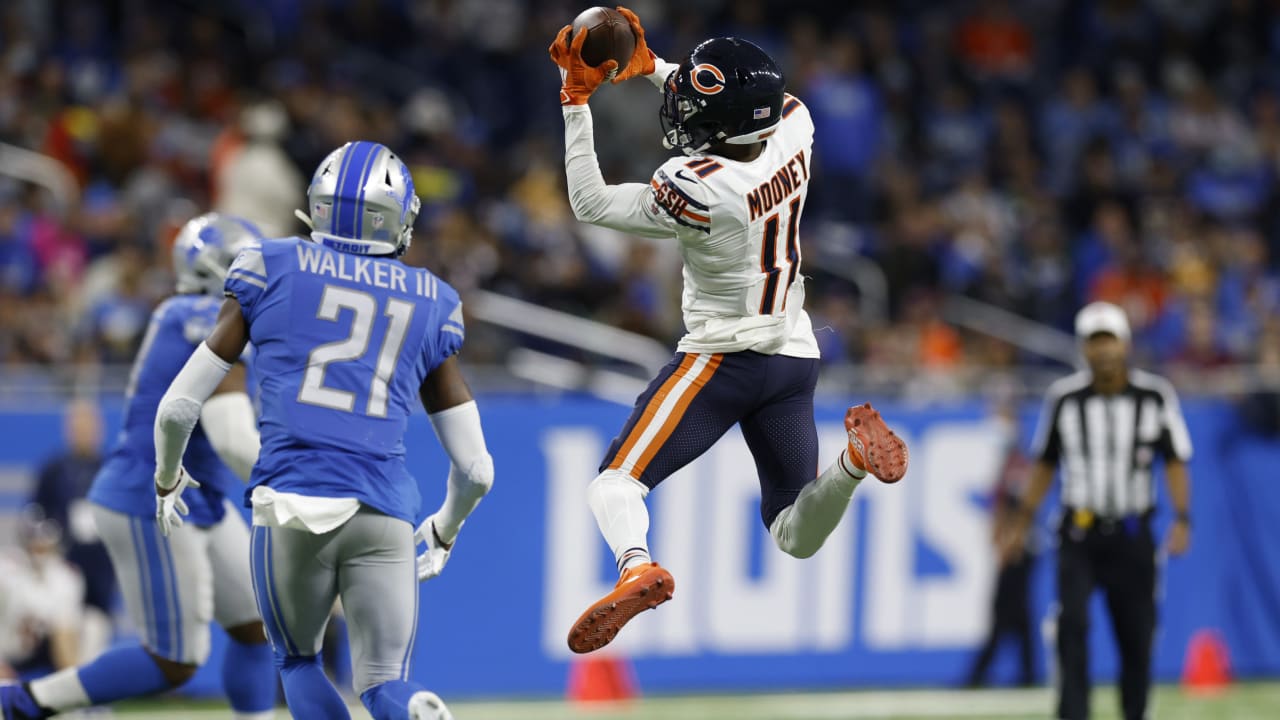 Chicago Bears' Darnell Mooney makes a catch before an NFL preseason  football game against the Buffalo Bills, Saturday, Aug. 26, 2023, in Chicago.  (AP Photo/Nam Y. Huh Stock Photo - Alamy