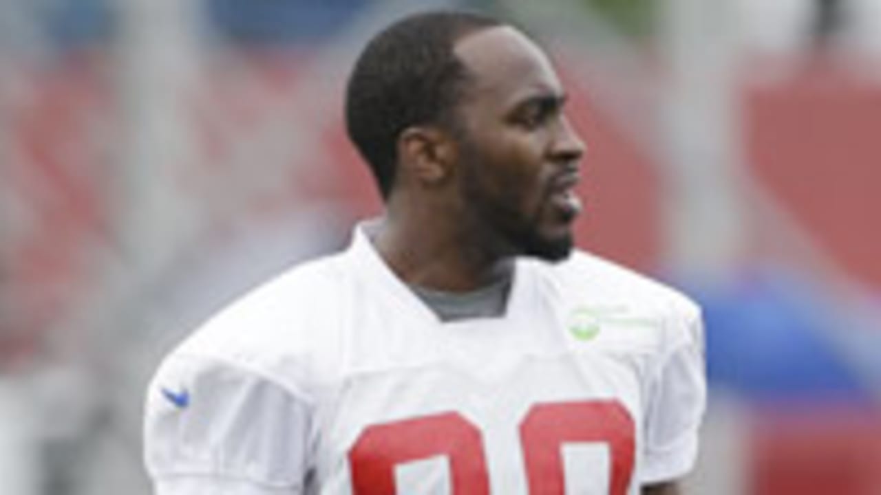 Hakeem-Nicks-sl-130802.jpg