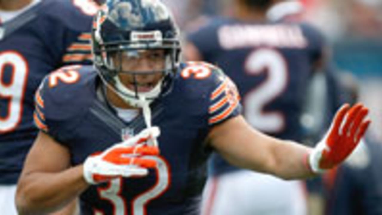 kahlil-bell-spot_121218.jpg