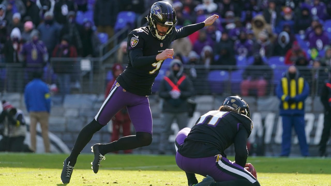 Baltimore Ravens Kicker Justin Tucker's Chip Shot Gives Ravens Early Lead