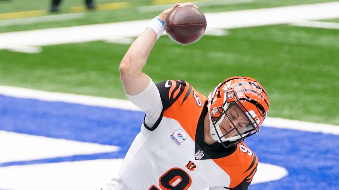 Cincinnati Bengals rookie quarterback Joe Burrow burrows in for a