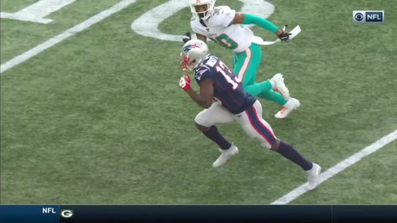 Tom Brady shows off arm strength on 50yard launch to Phillip Dorsett