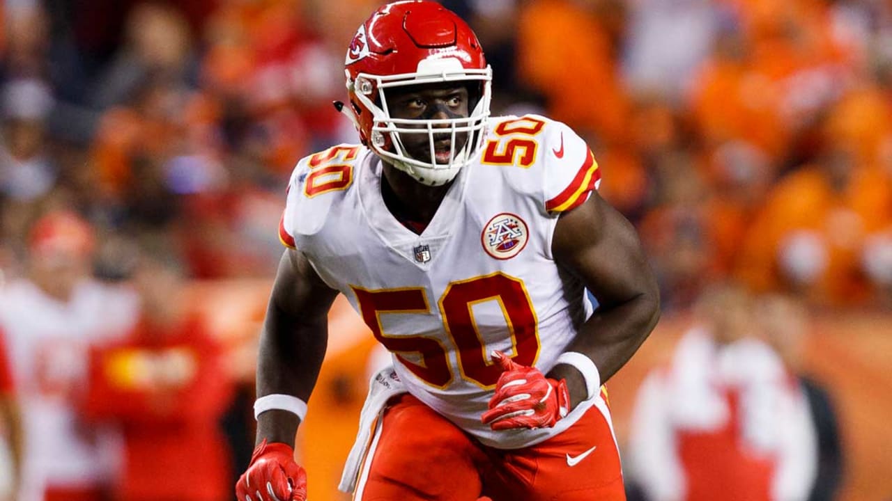 Justin-Houston-190322-sl.jpg